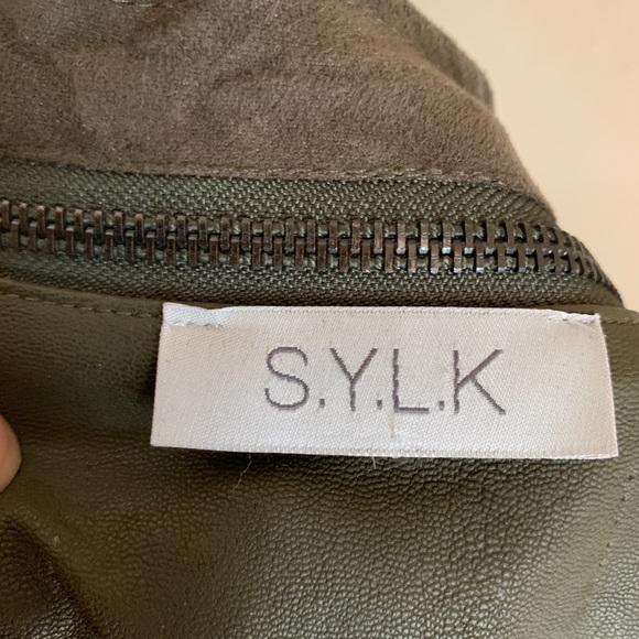 jacket - Picture 4 of 8